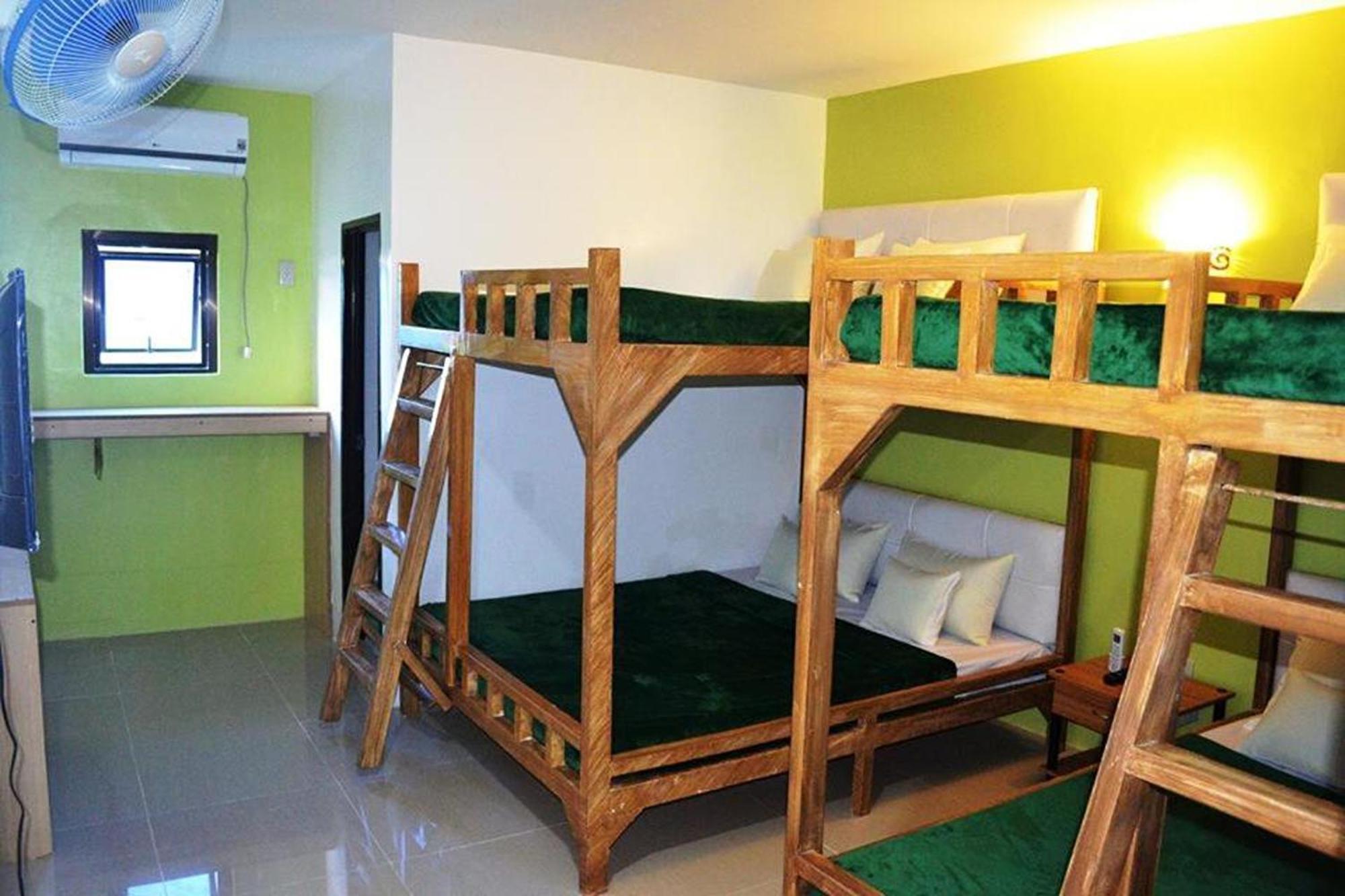 Casa Del Camba Hotel And Restaurant Near Hundred Islands Аламинос Екстериор снимка