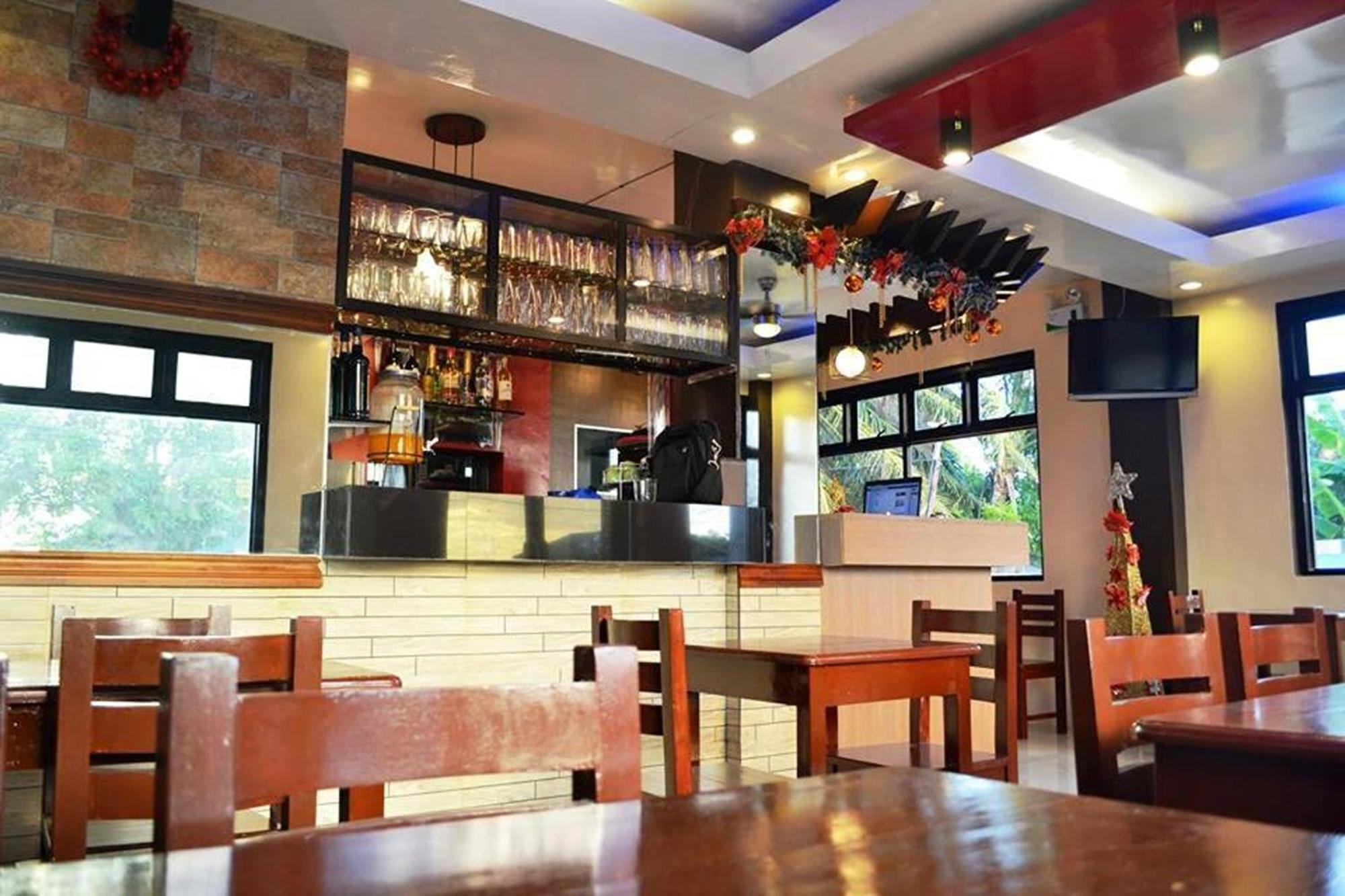 Casa Del Camba Hotel And Restaurant Near Hundred Islands Аламинос Екстериор снимка